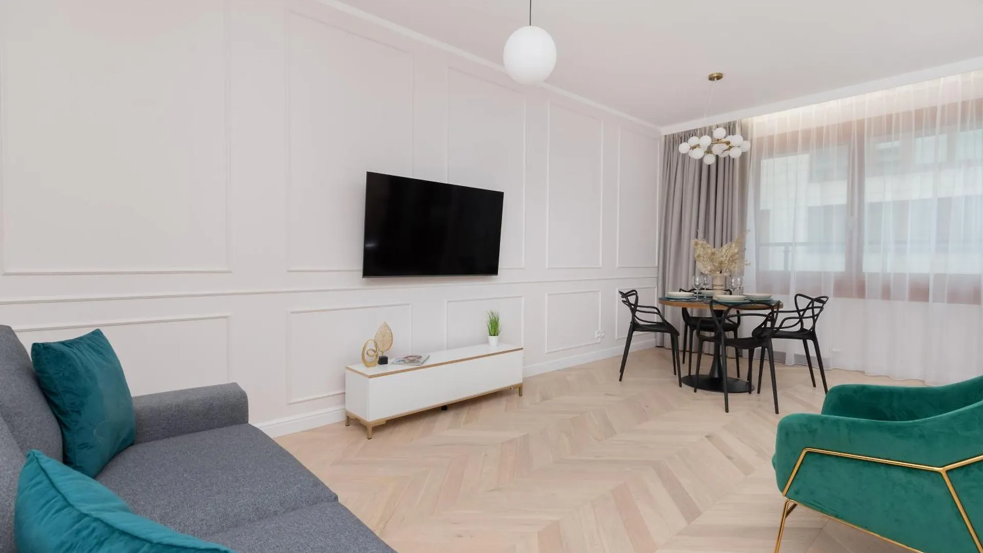 Lux Apartment Niemcewicza With Ac & Balcony Warsaw Ochota By Noclegi Renters